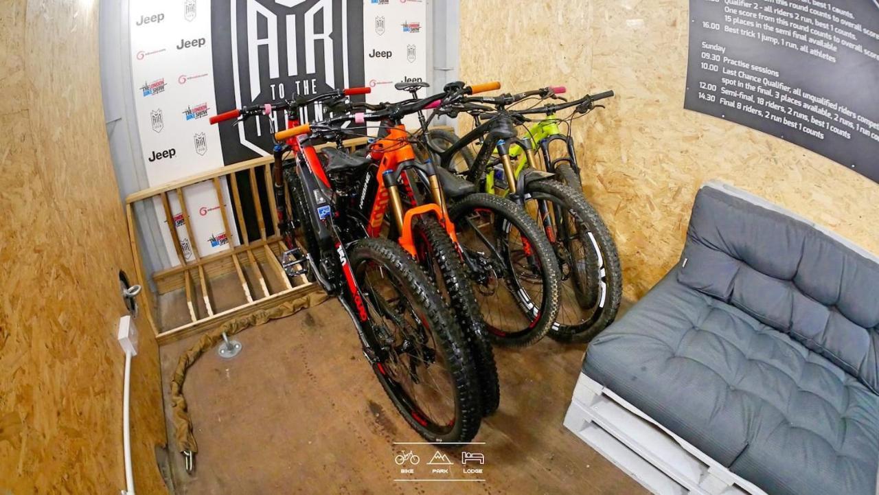 Bike Park Lodge #2 Merthyr Tydfil Exterior foto
